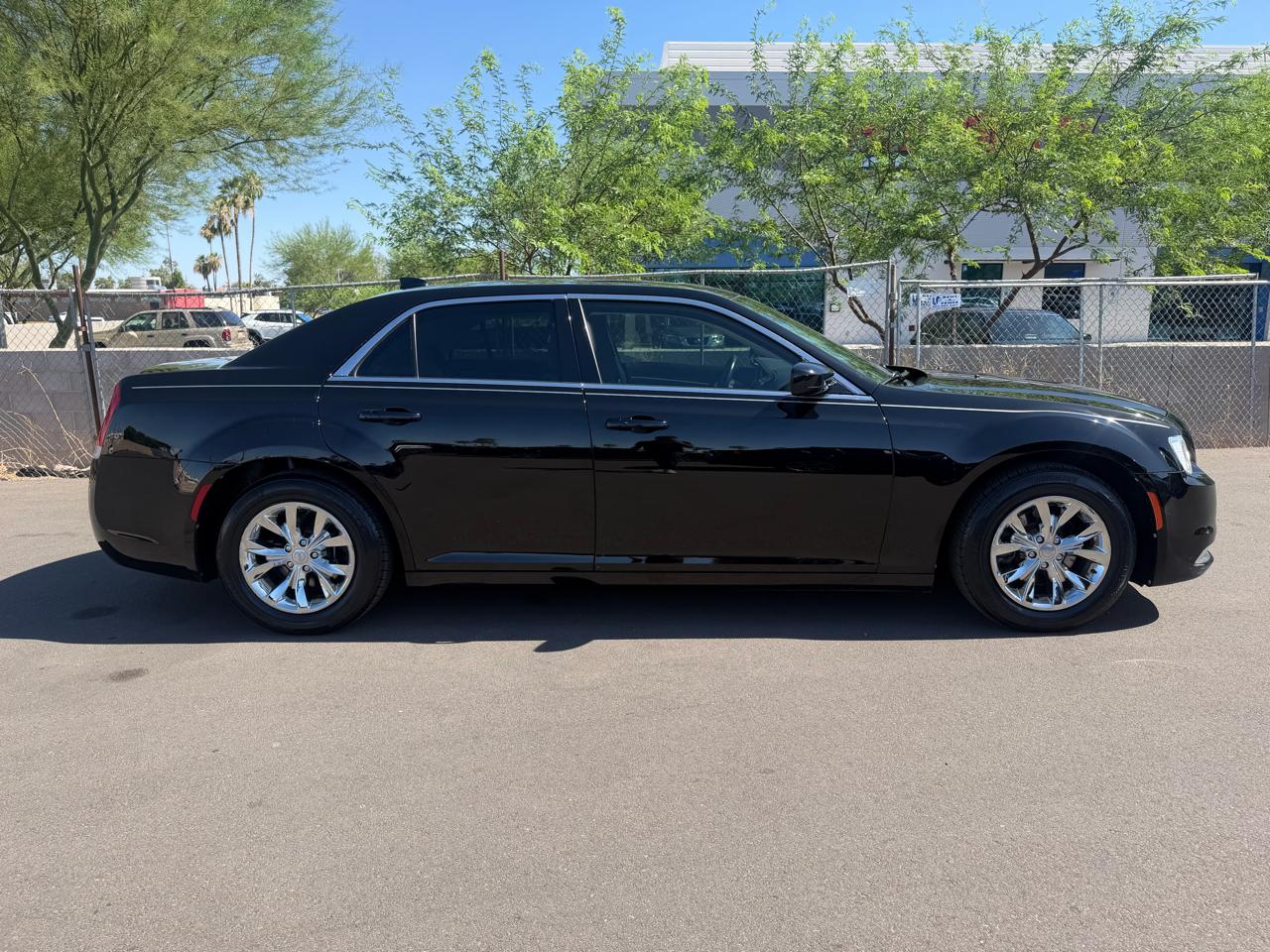 Chrysler 300 Limited RWD 2015