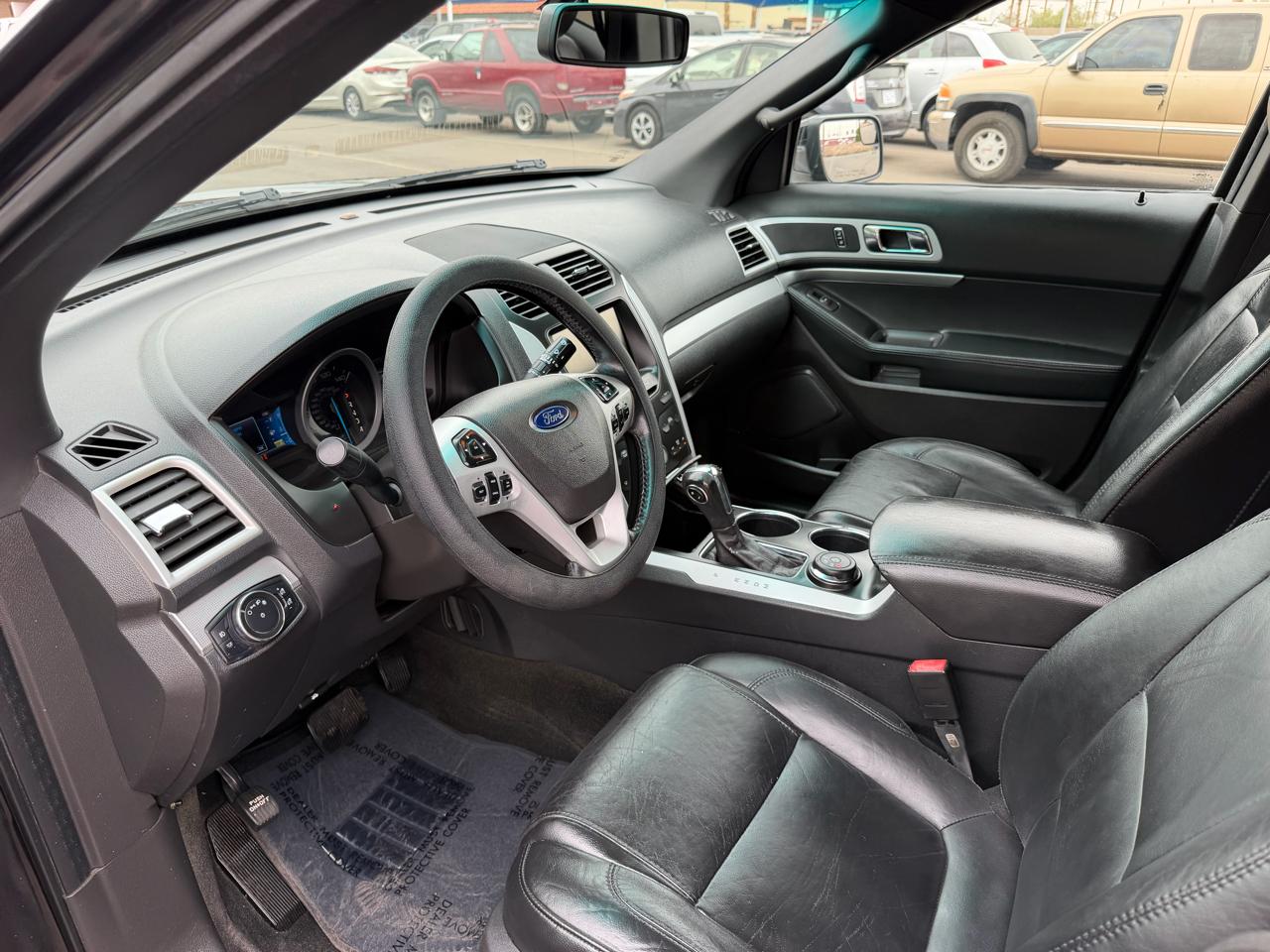 Ford Explorer 4dr 114" WB XLT 2013