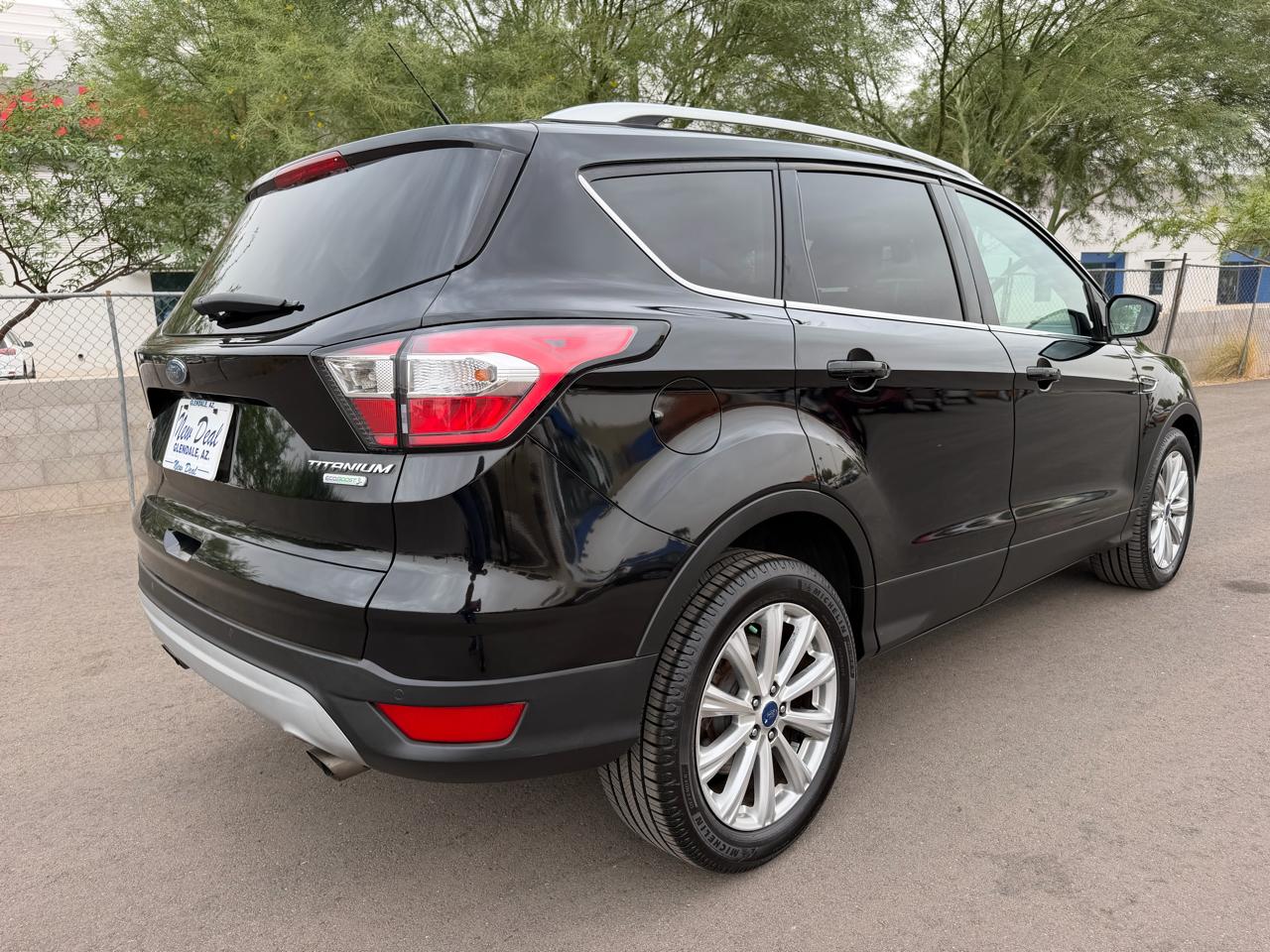 Ford Escape Titanium FWD 2017