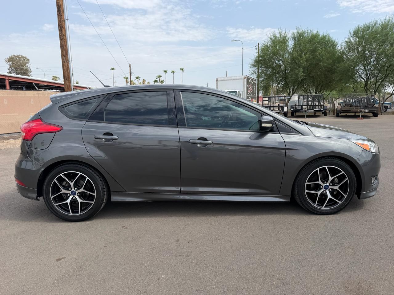 Ford Focus SE Hatch 2015
