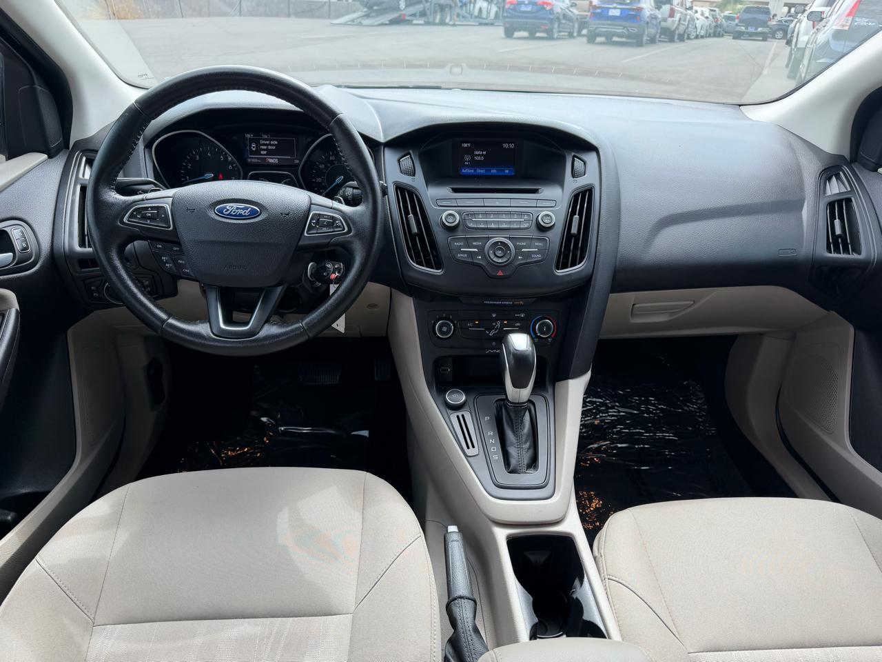 Ford Focus SE Hatch 2015