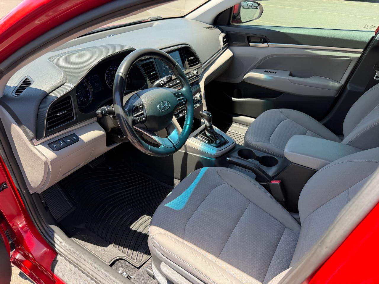 Hyundai Elantra Limited 2020