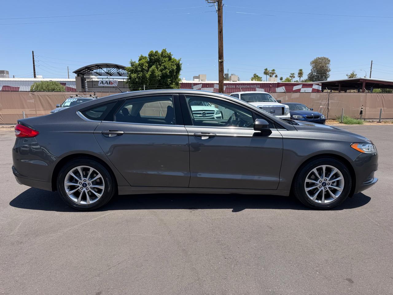 Ford Fusion SE 2017