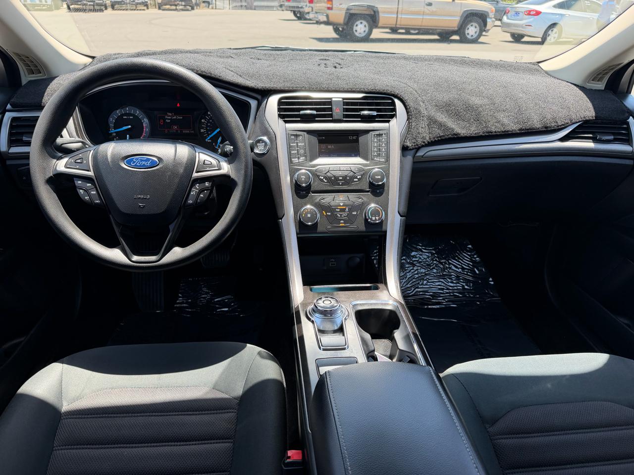 Ford Fusion SE 2017
