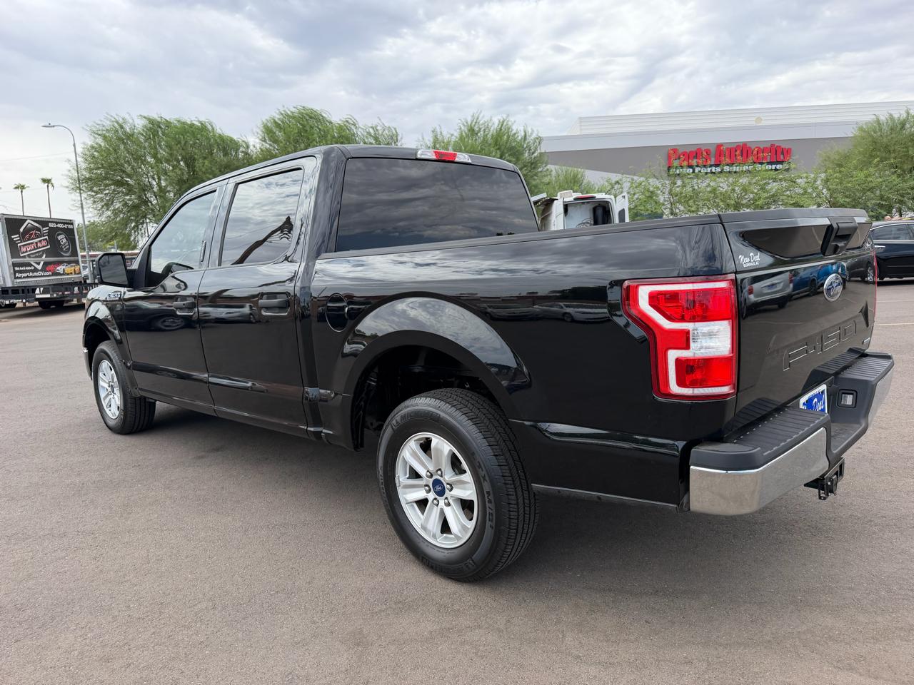 Ford F-150 2WD SuperCrew 139" XL 2018
