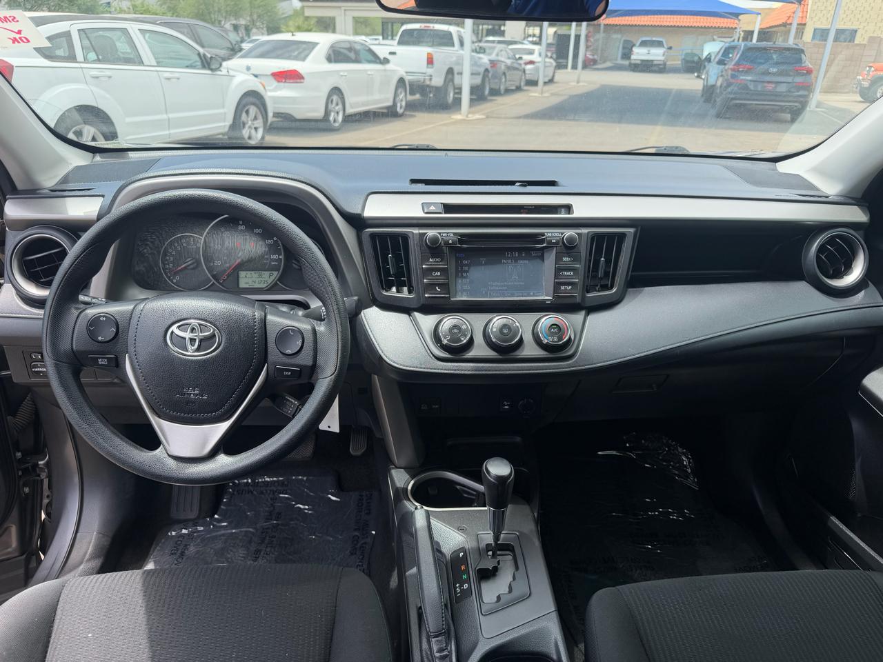 Toyota RAV4 LE FWD 2016