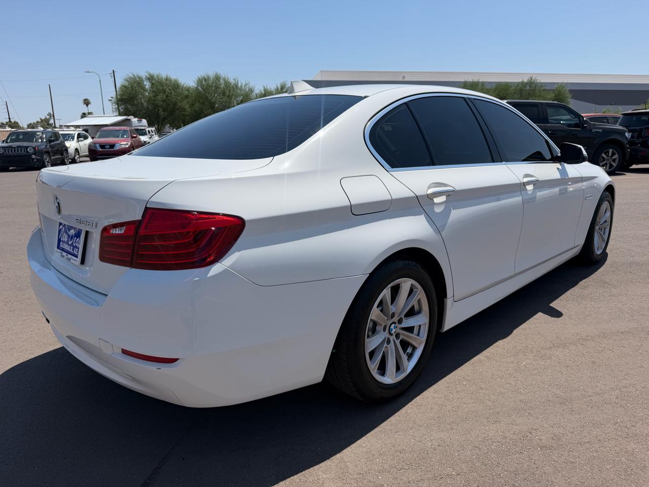 BMW 5-Series 528i 2015