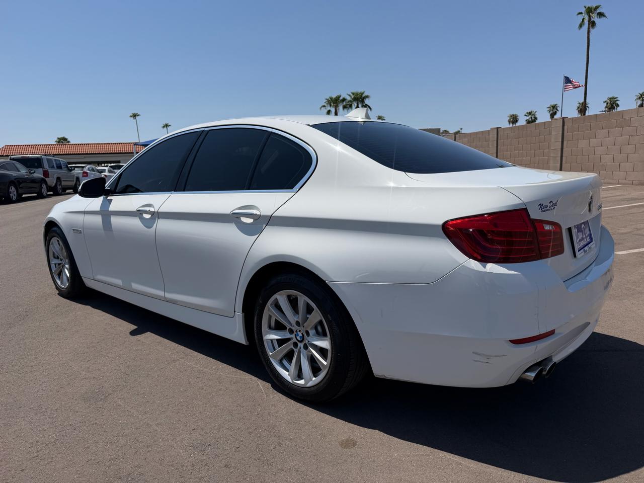 BMW 5-Series 528i 2015