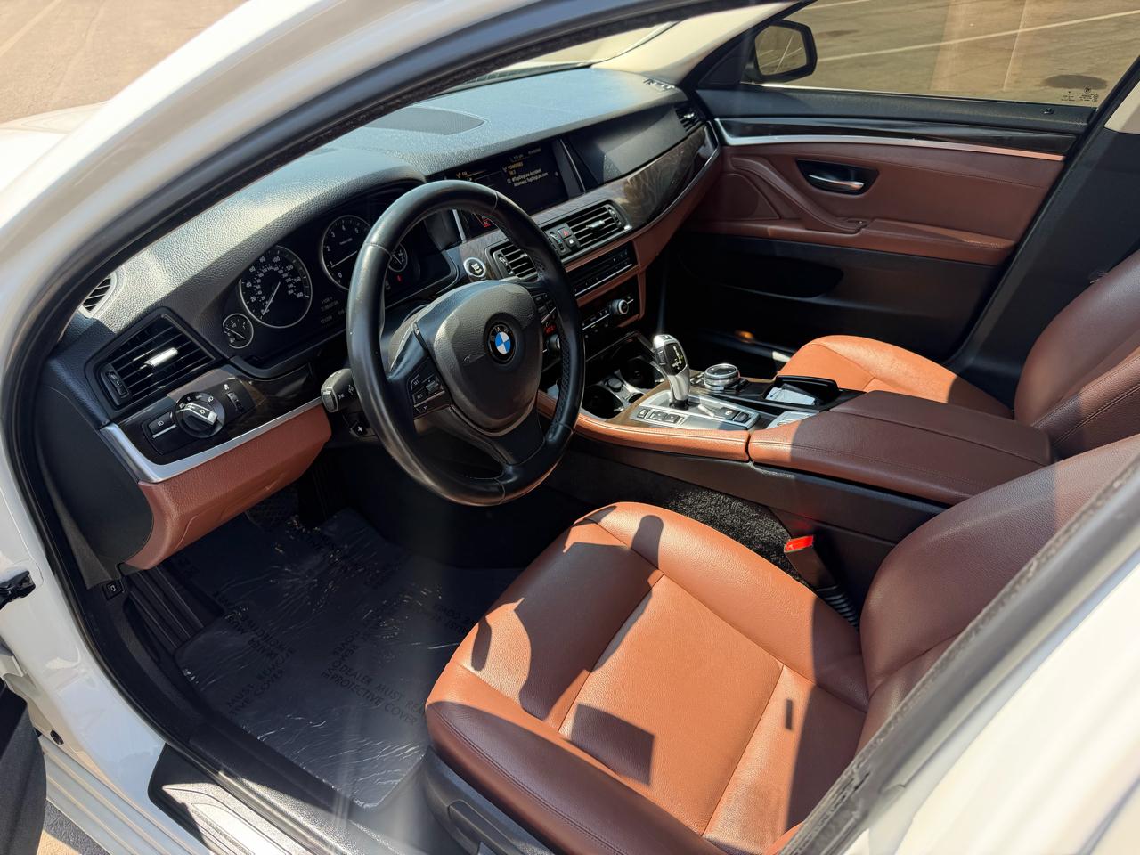 BMW 5-Series 528i 2015
