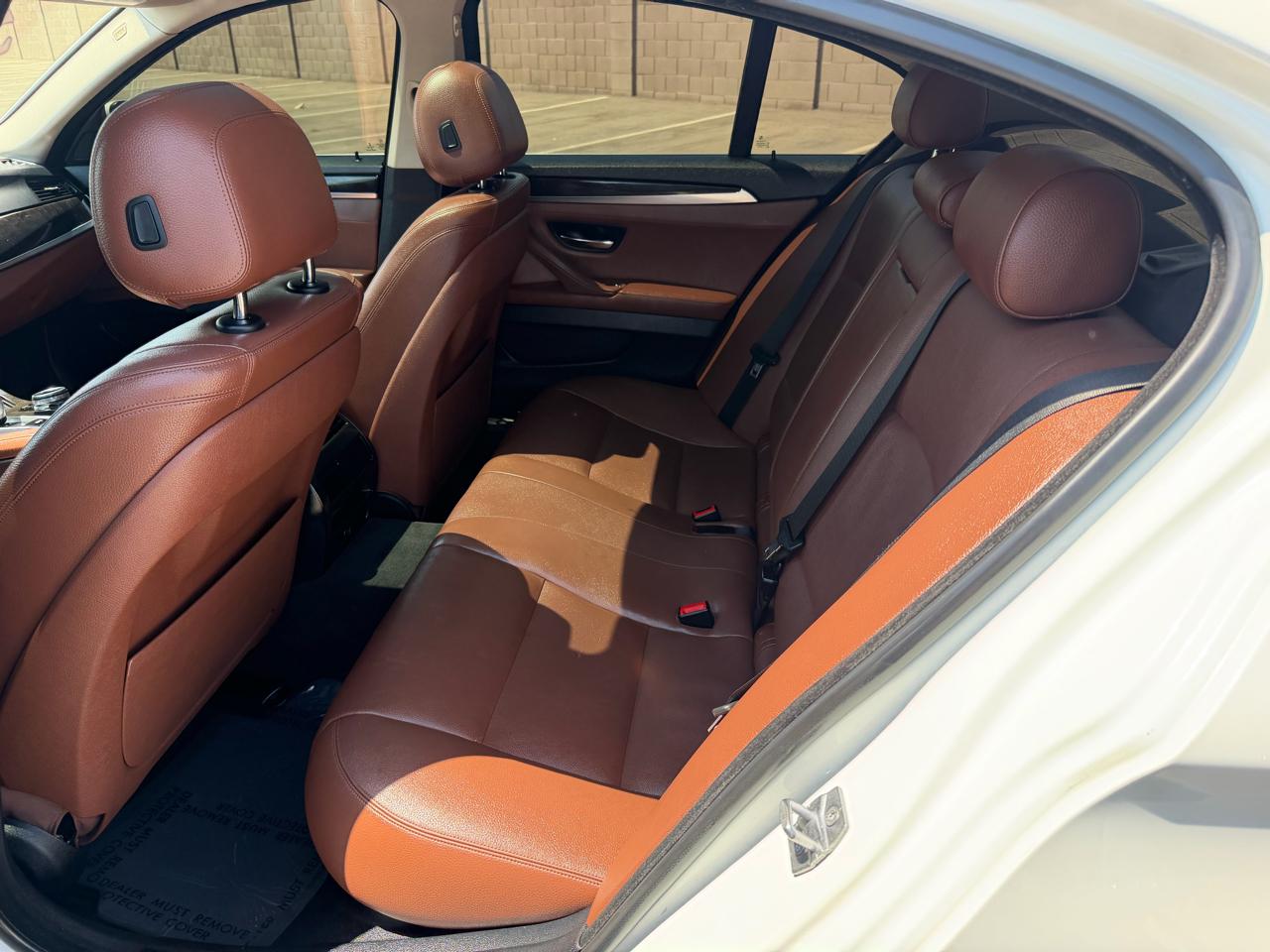 BMW 5-Series 528i 2015