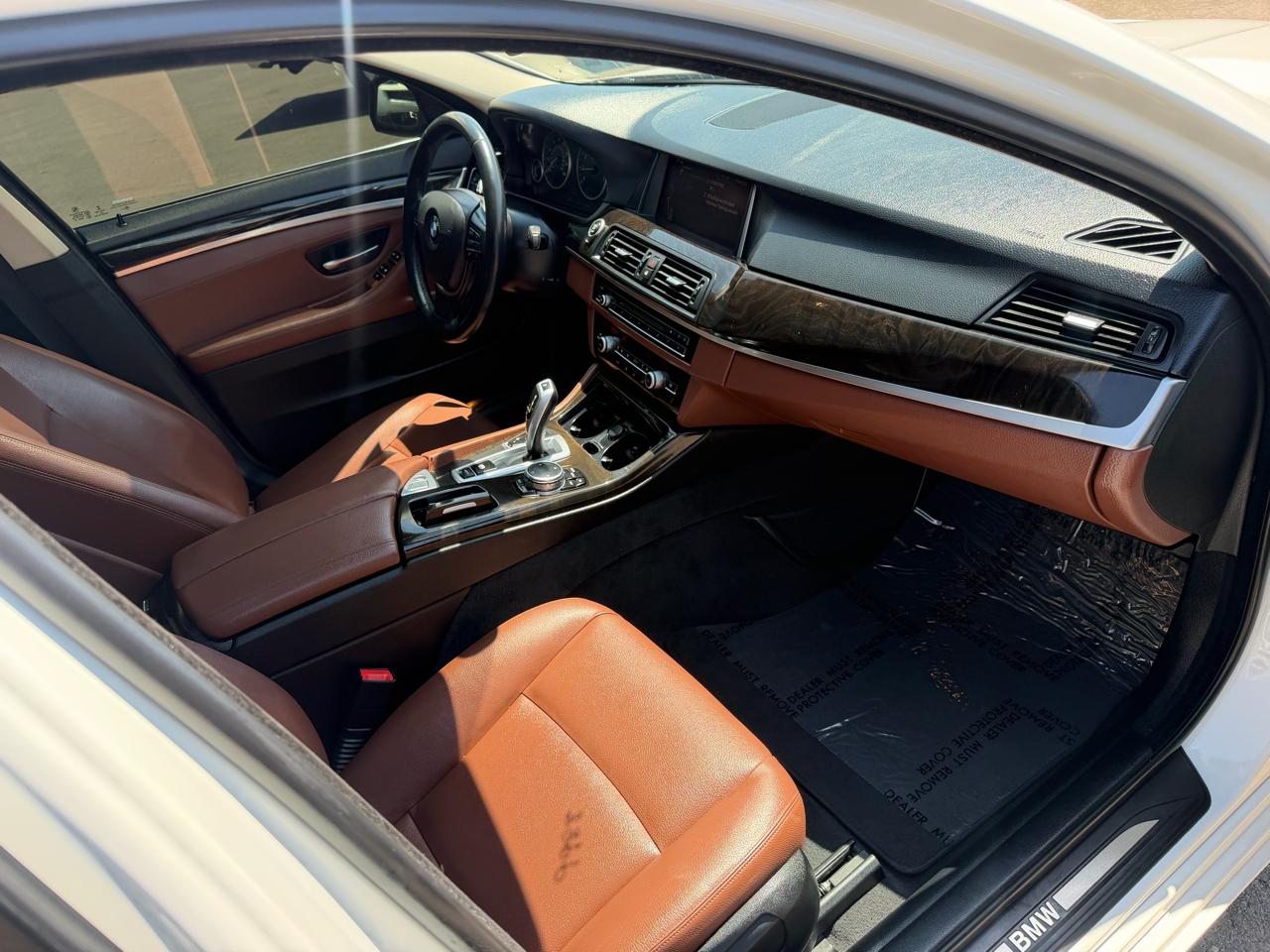 BMW 5-Series 528i 2015