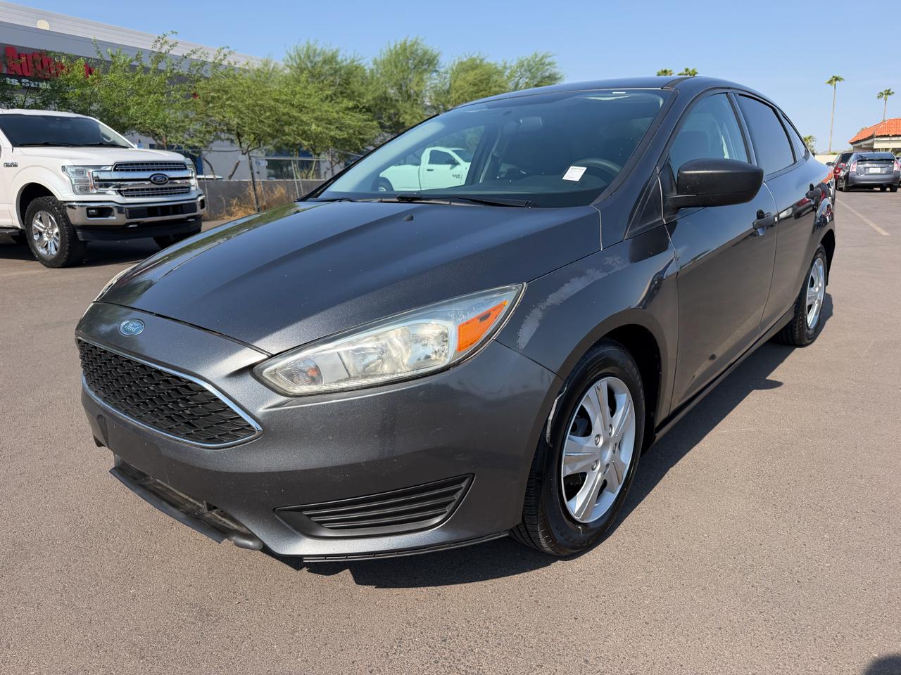 Ford Focus S Sedan 2017