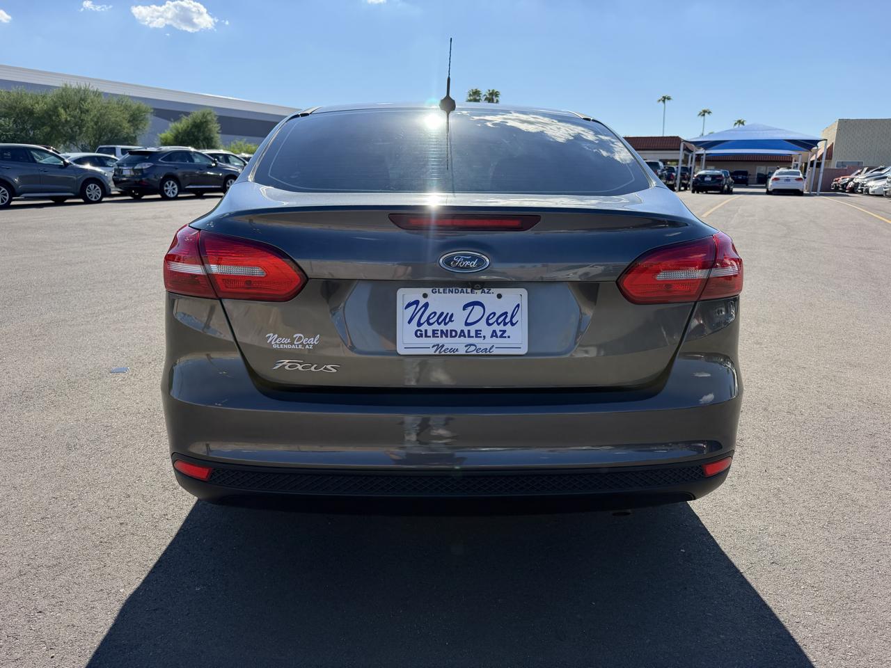 Ford Focus S Sedan 2017