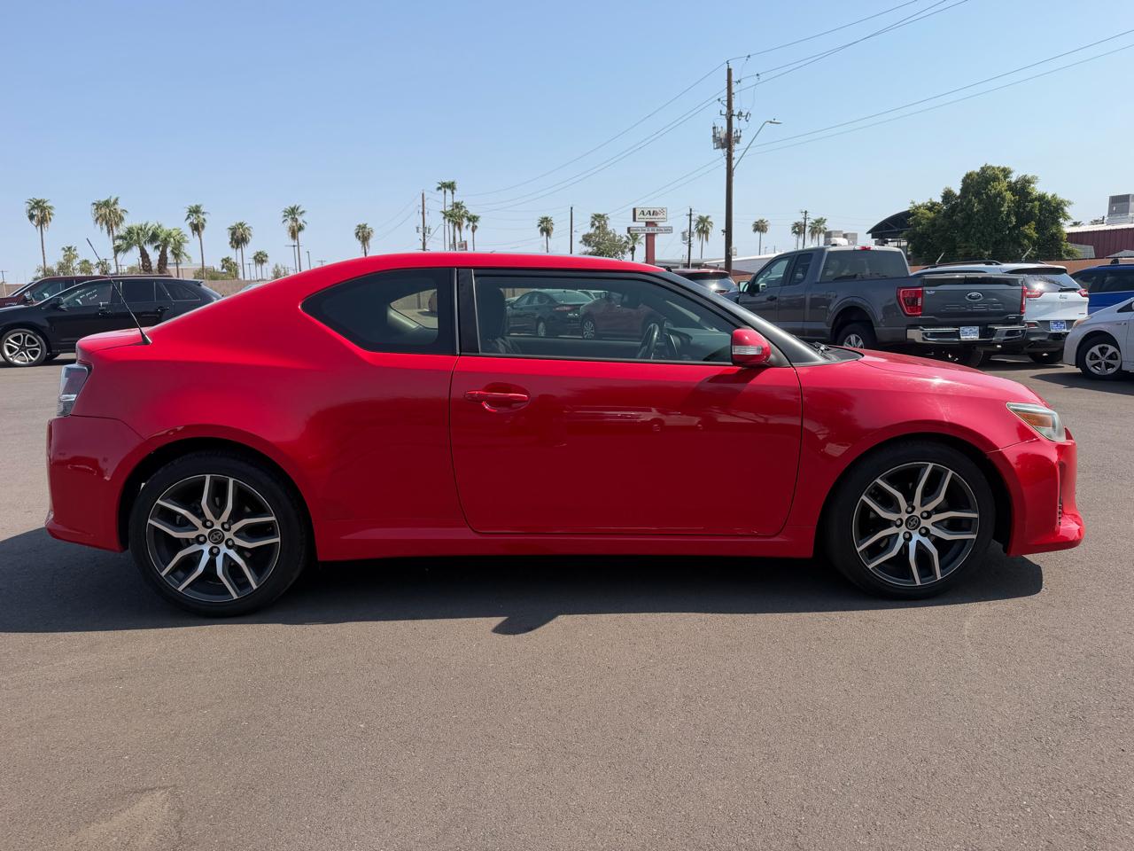 Scion tC Sports Coupe 6-Spd AT 2014