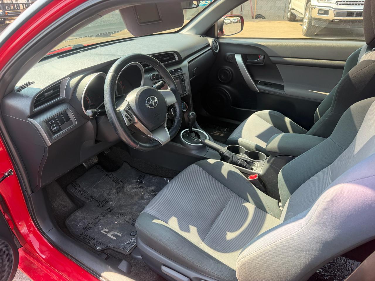 Scion tC Sports Coupe 6-Spd AT 2014