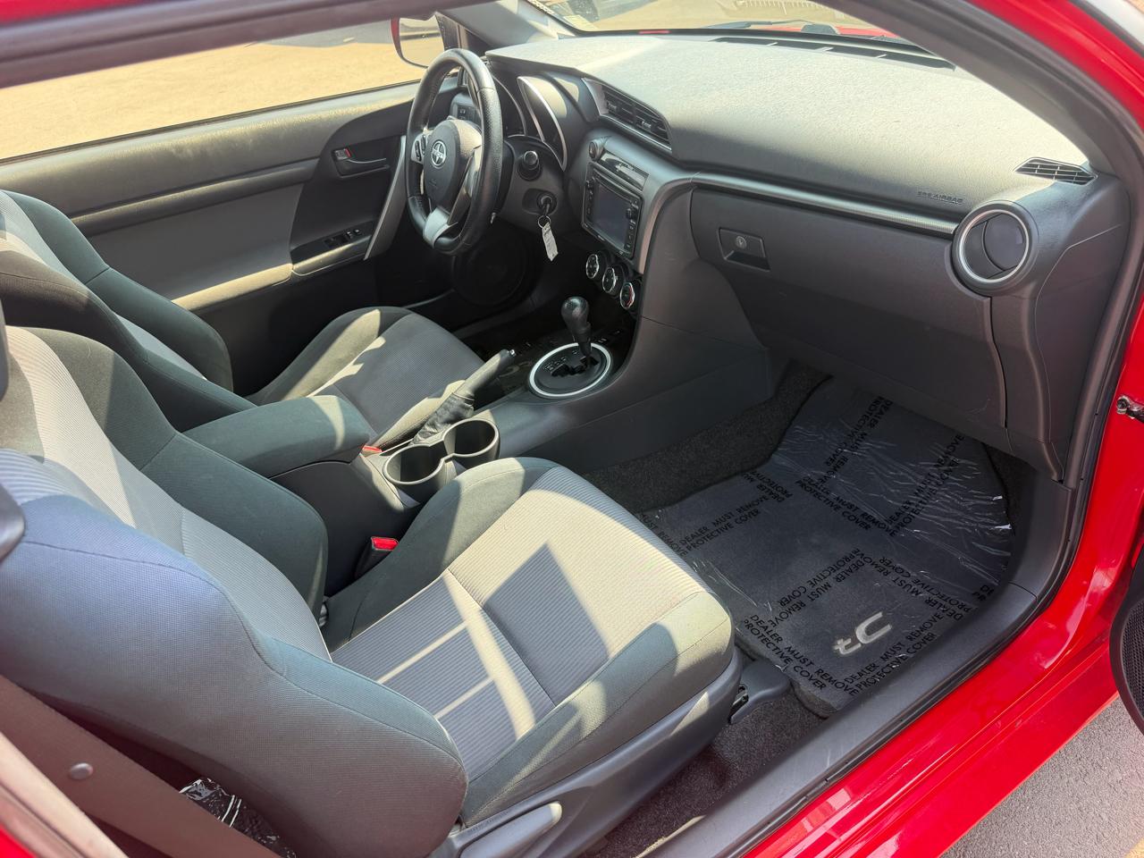 Scion tC Sports Coupe 6-Spd AT 2014