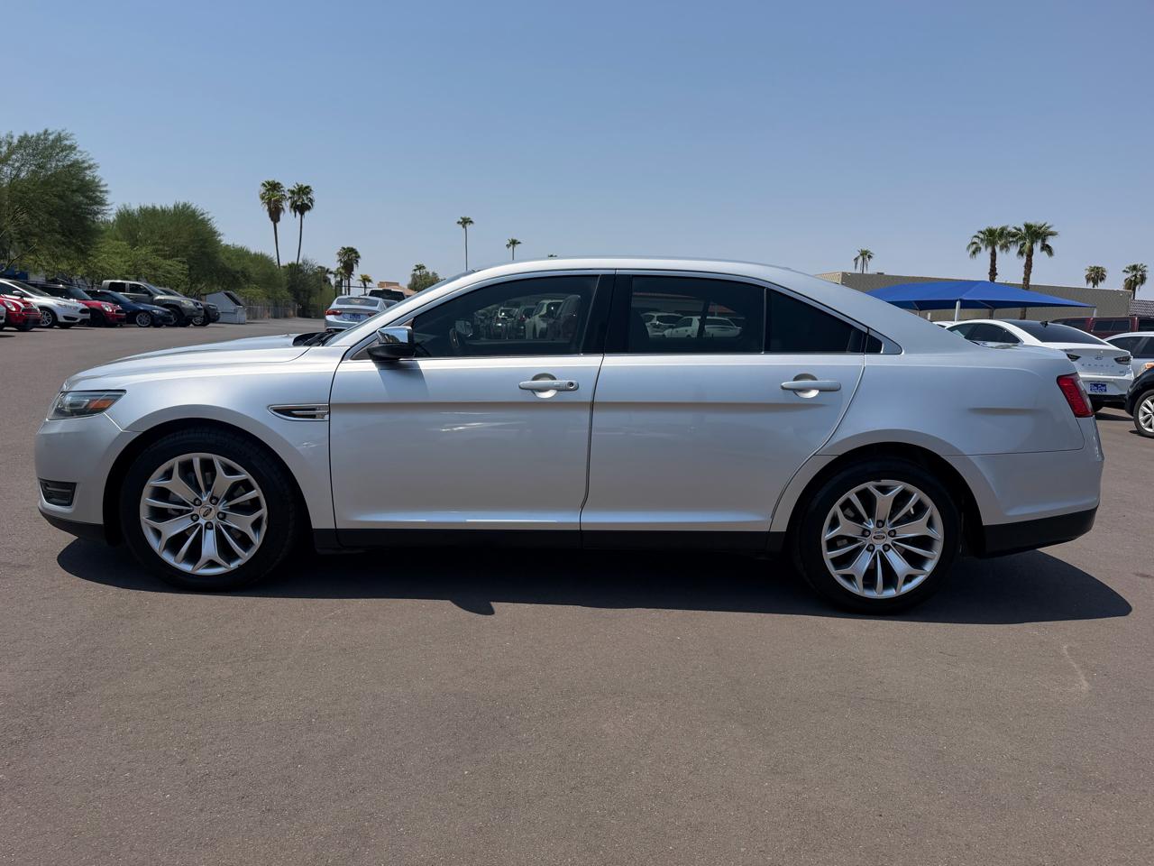 Ford Taurus Limited FWD 2015