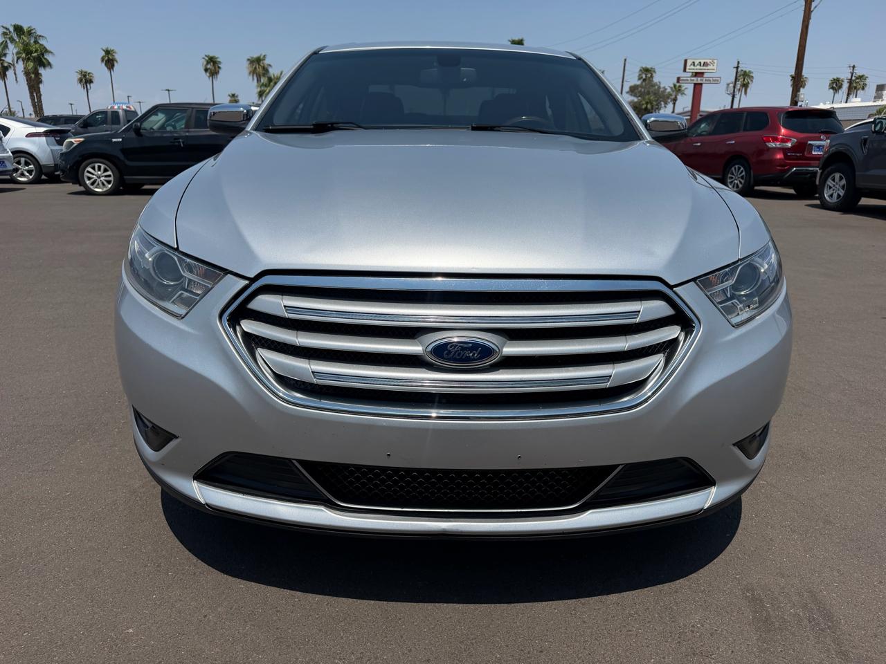Ford Taurus Limited FWD 2015