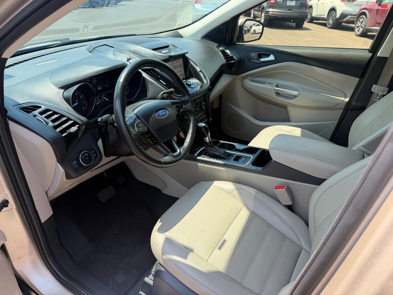 Ford Escape Titanium FWD 2017