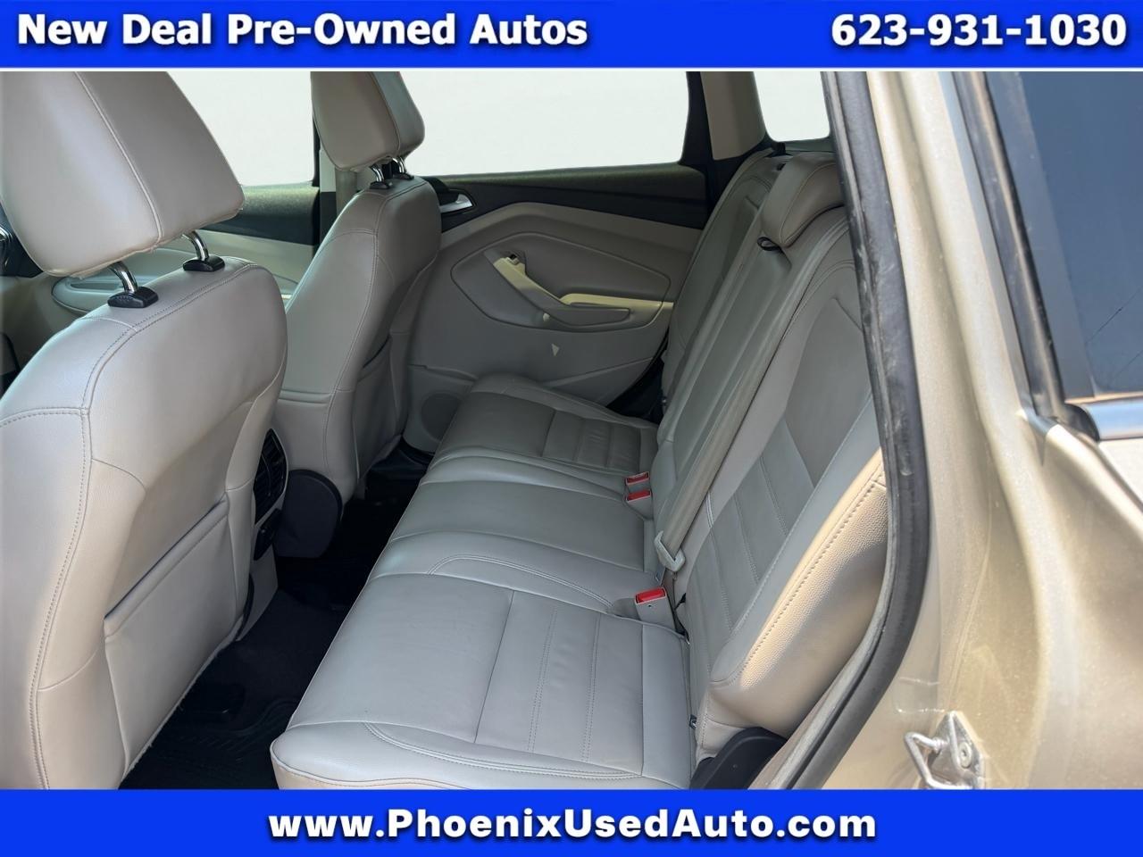 Ford Escape Titanium FWD 2017