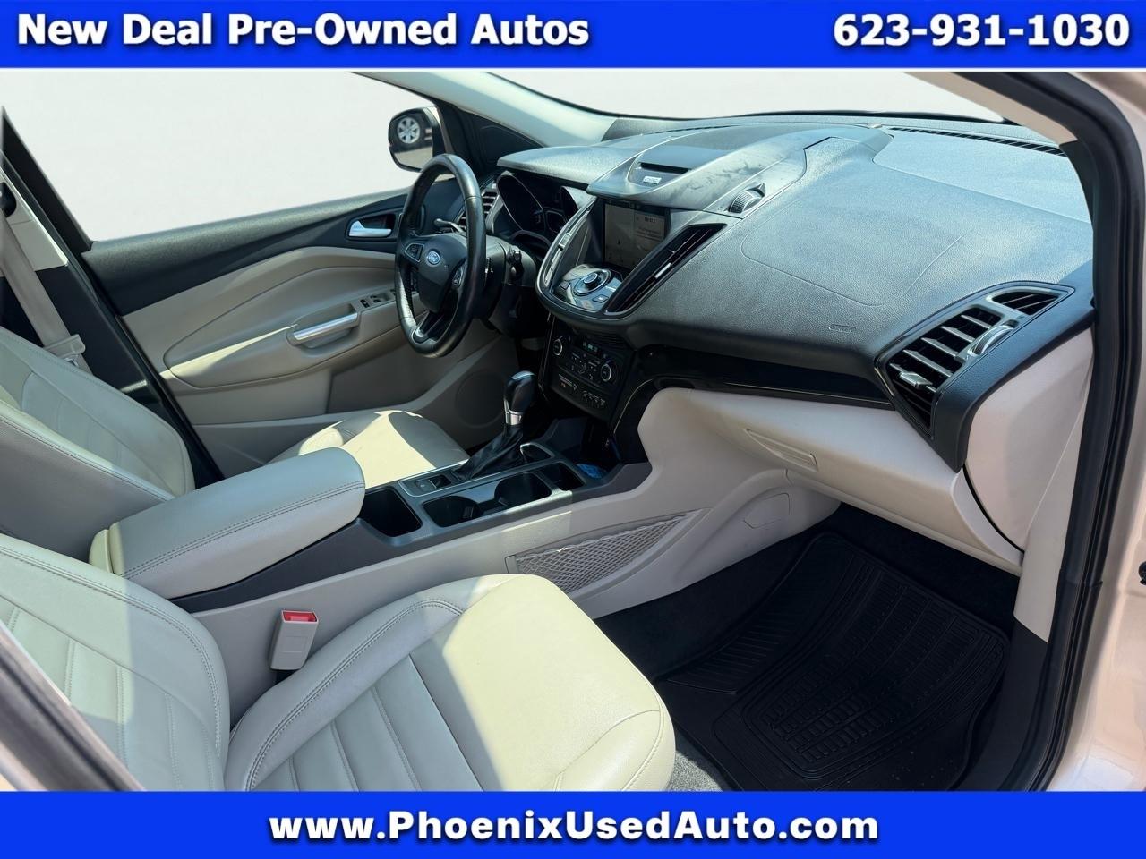 Ford Escape Titanium FWD 2017