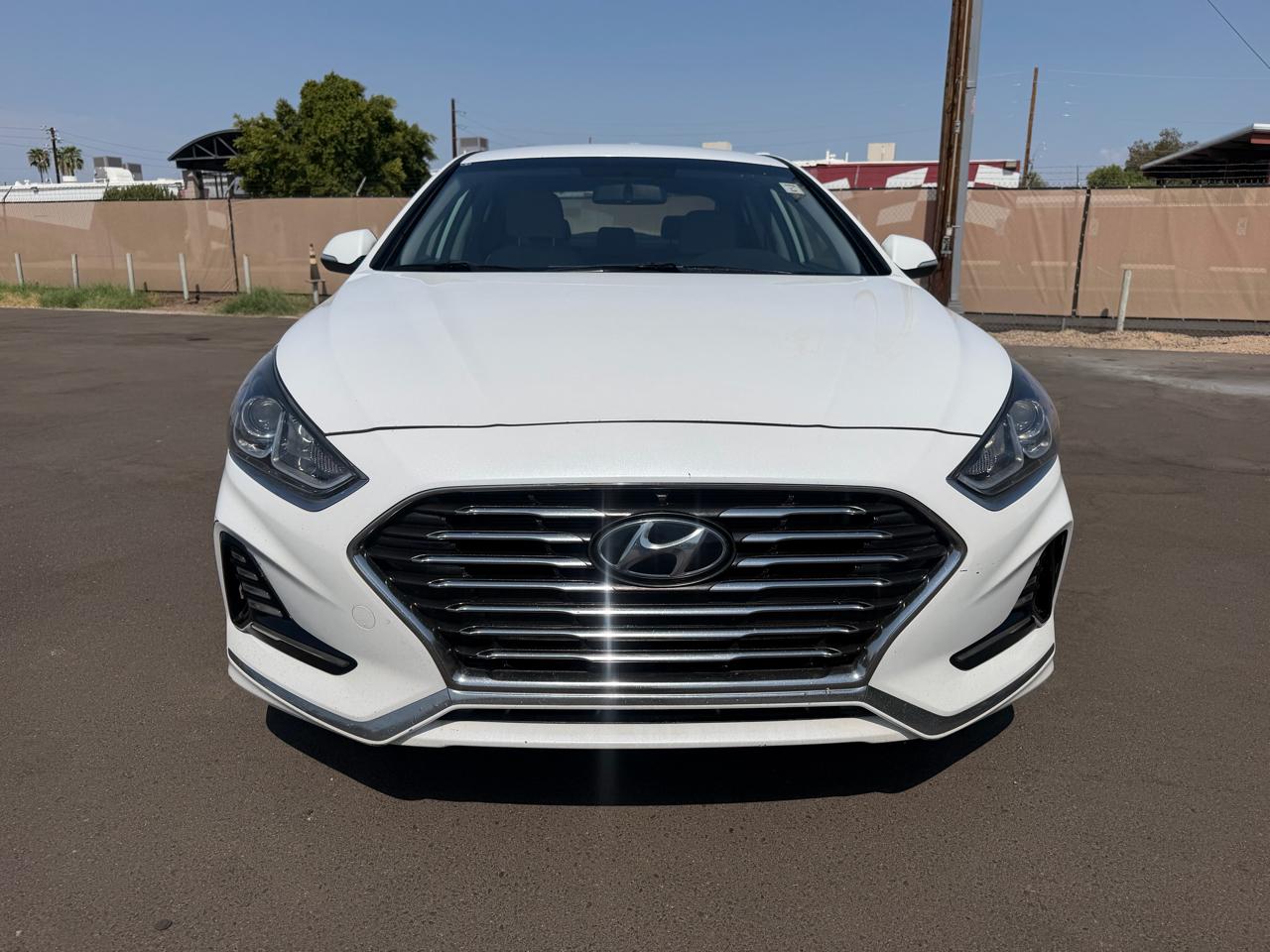 Hyundai Sonata Hybrid SE 2019