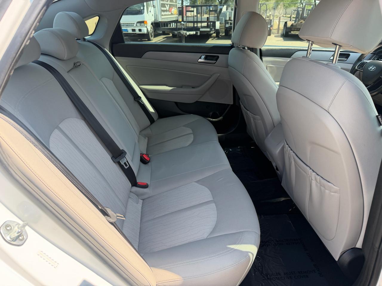 Hyundai Sonata Hybrid SE 2019