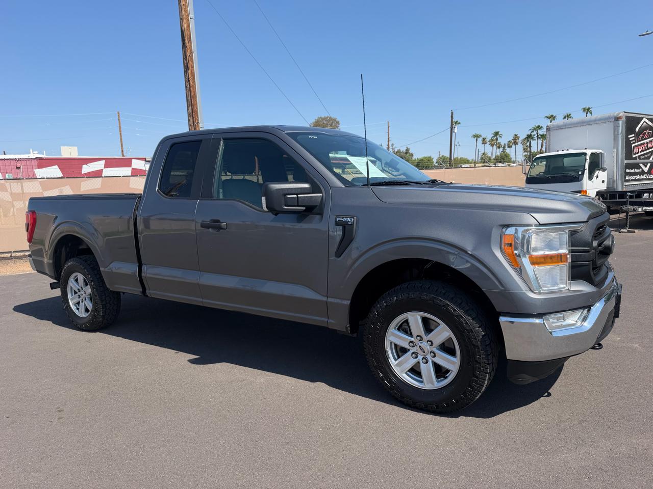 Ford F-150 4WD SuperCab 163" XL 2021