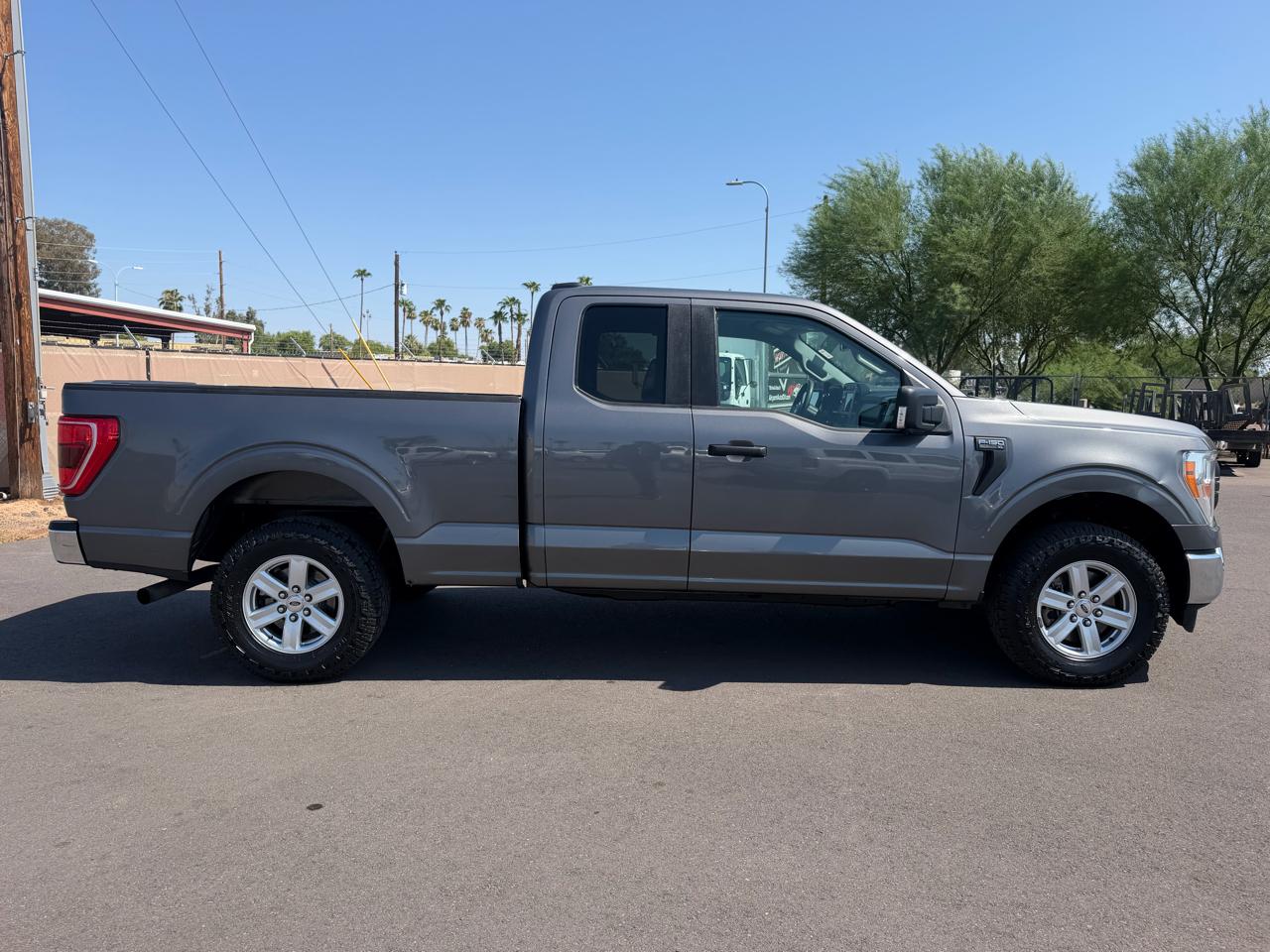 Ford F-150 4WD SuperCab 163" XL 2021