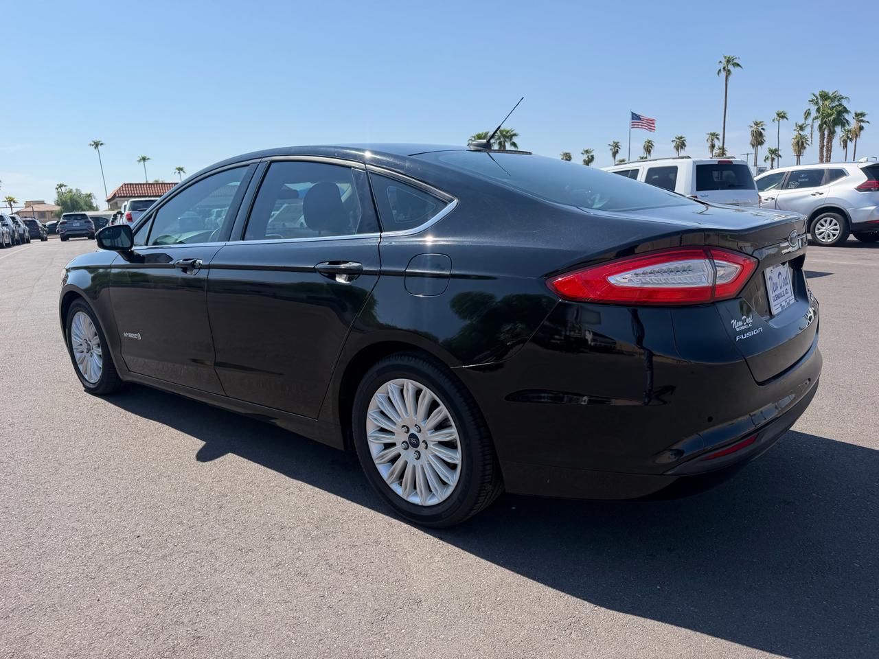 Ford Fusion Hybrid SE 2016