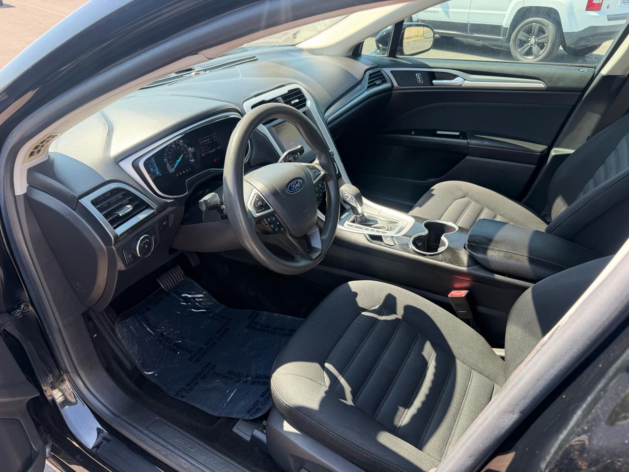 Ford Fusion Hybrid SE 2016