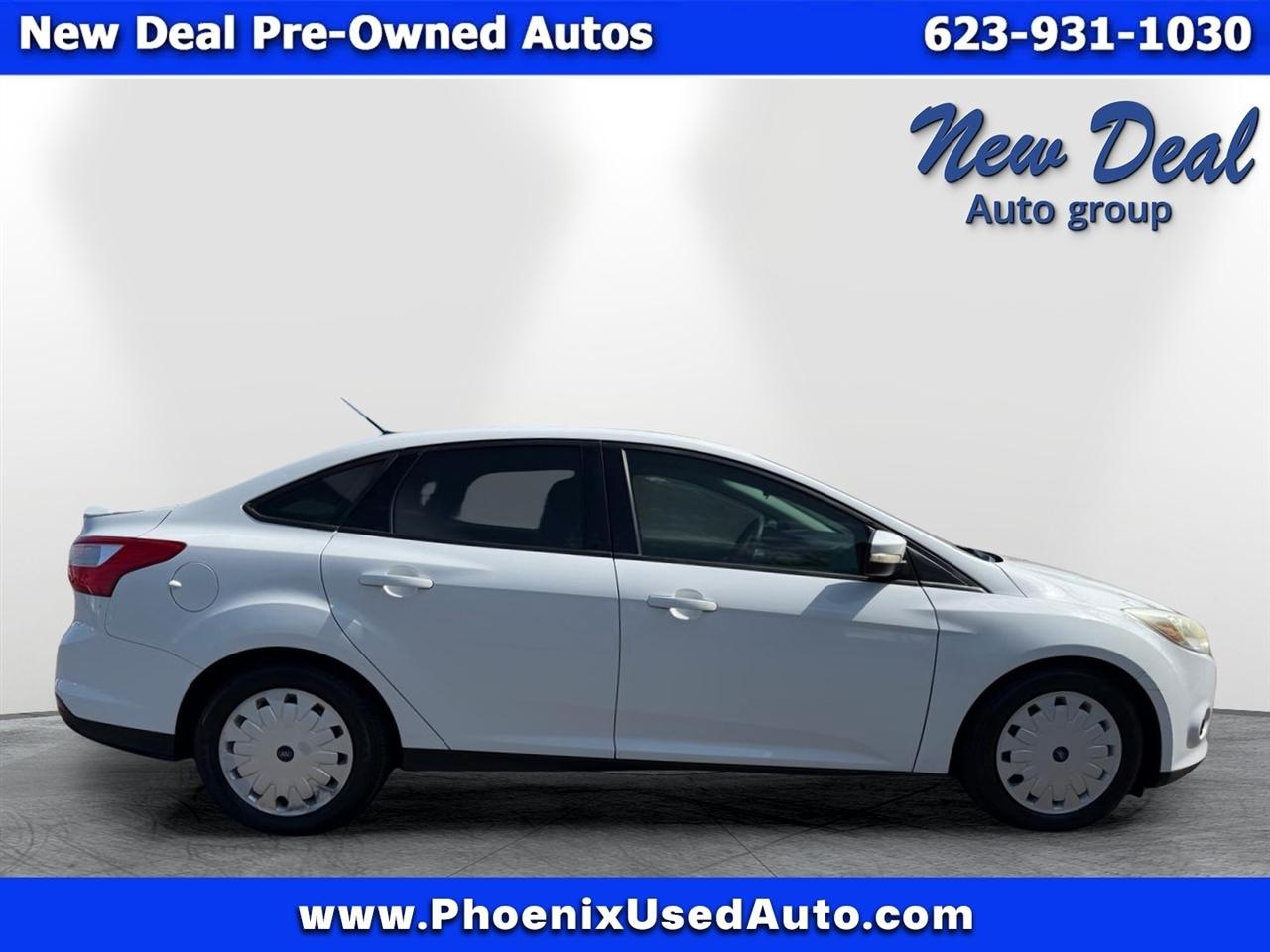 Ford Focus SE Sedan 2014