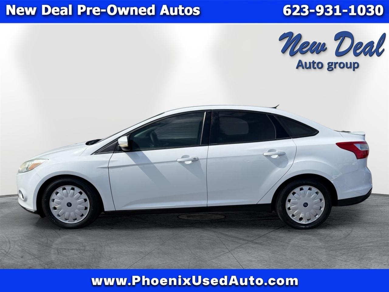 Ford Focus SE Sedan 2014