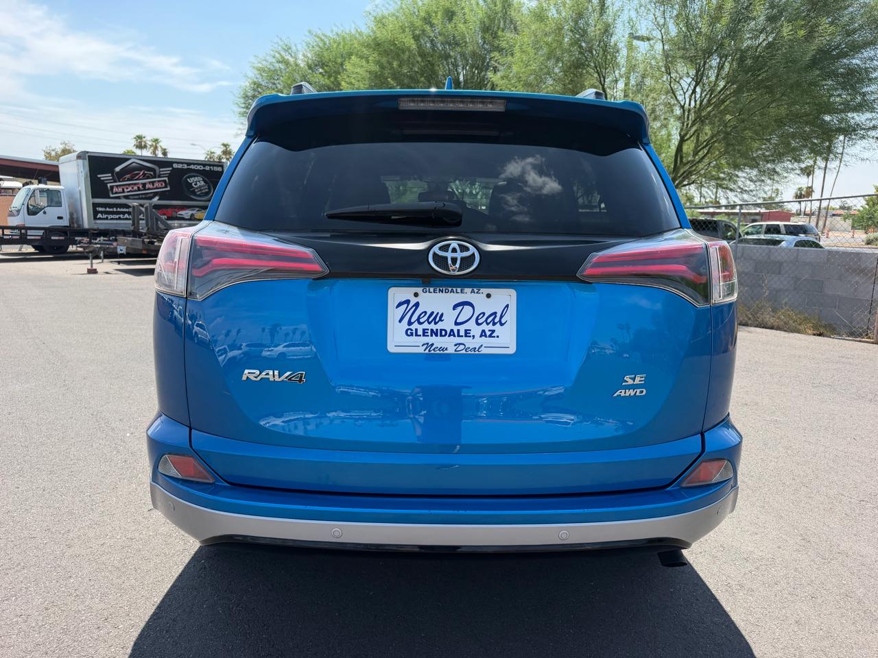 Toyota RAV4 SE 4WD 2017