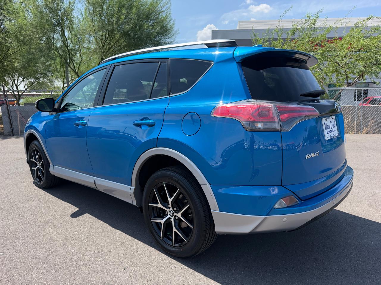 Toyota RAV4 SE 4WD 2017