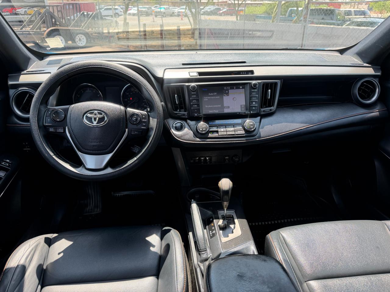 Toyota RAV4 SE 4WD 2017