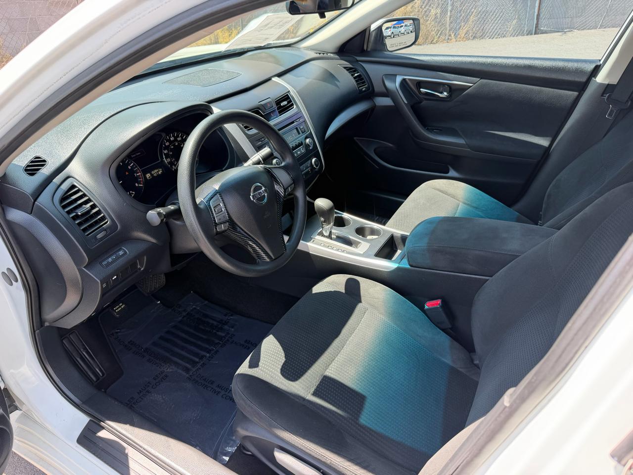 Nissan Altima 2.5 SV 2015