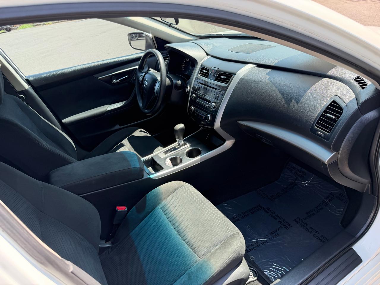 Nissan Altima 2.5 SV 2015