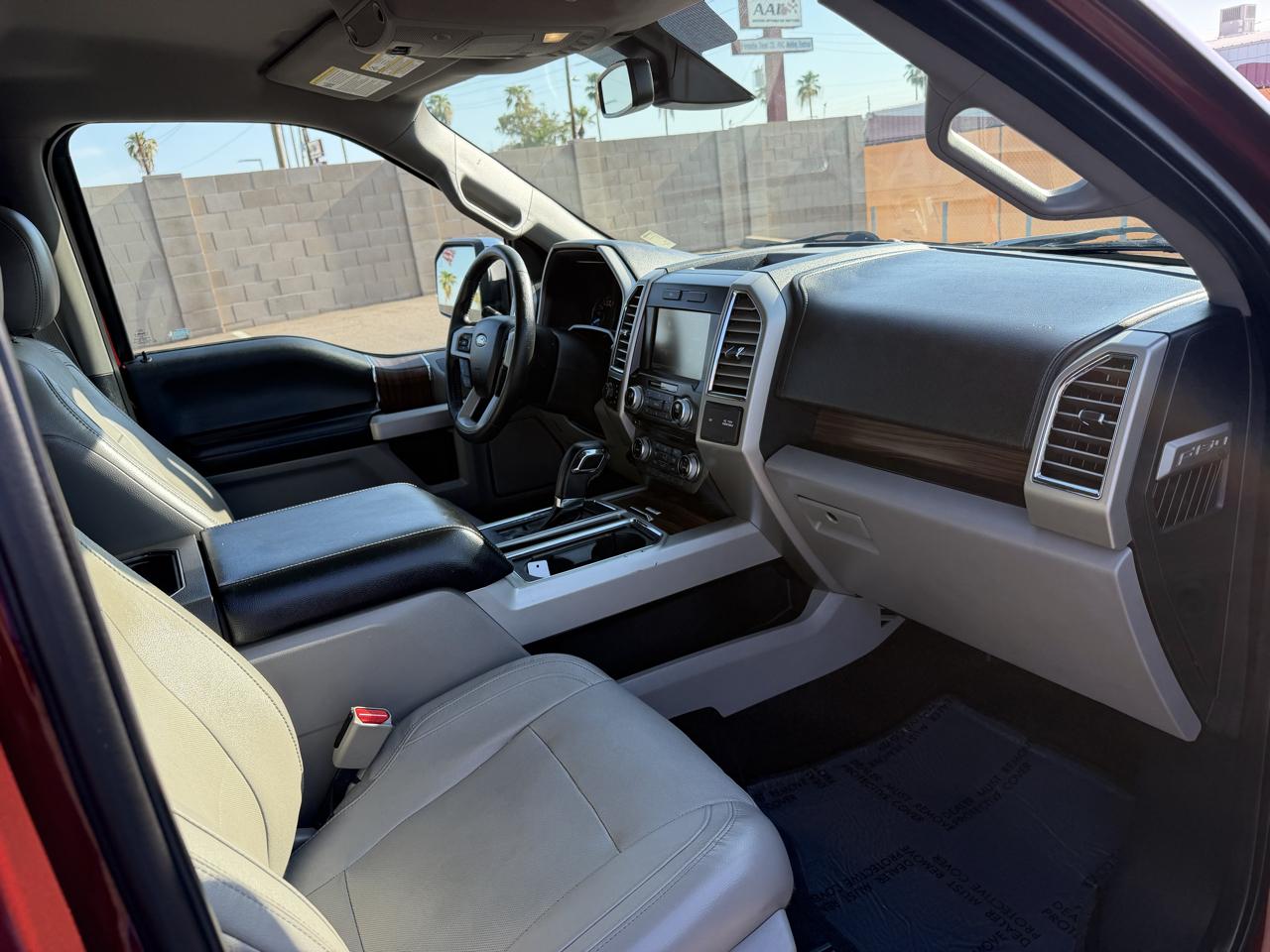 Ford F-150 4WD SuperCrew 139" XLT 2015