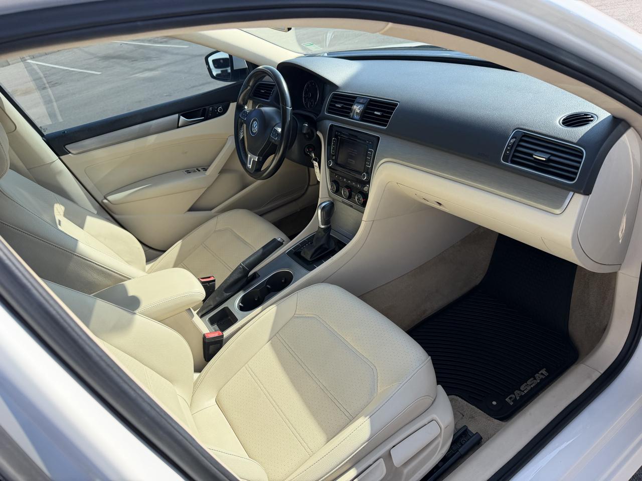 Volkswagen Passat SE PZEV 6A 2015