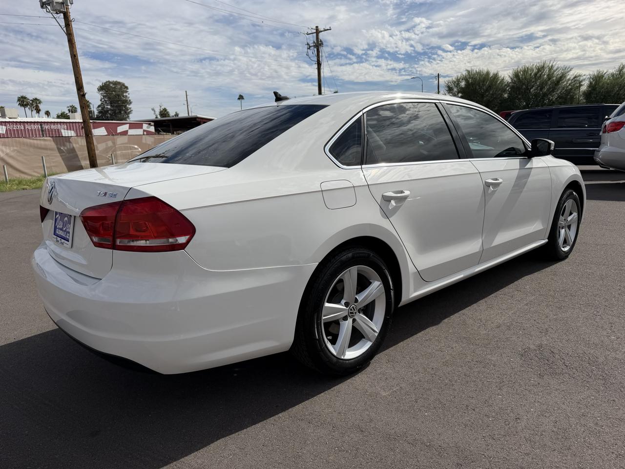 Volkswagen Passat SE PZEV 6A 2015