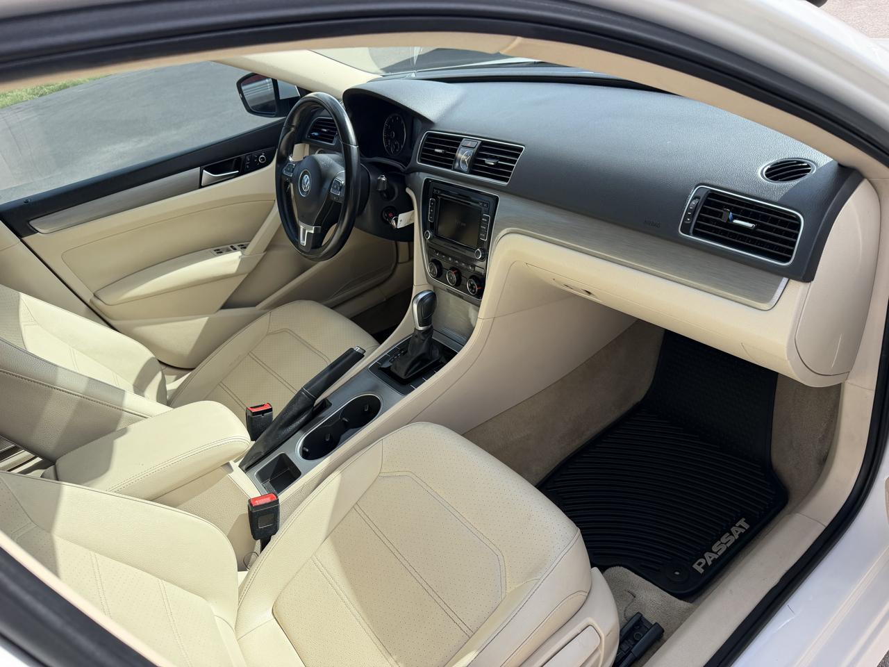 Volkswagen Passat SE PZEV 6A 2015