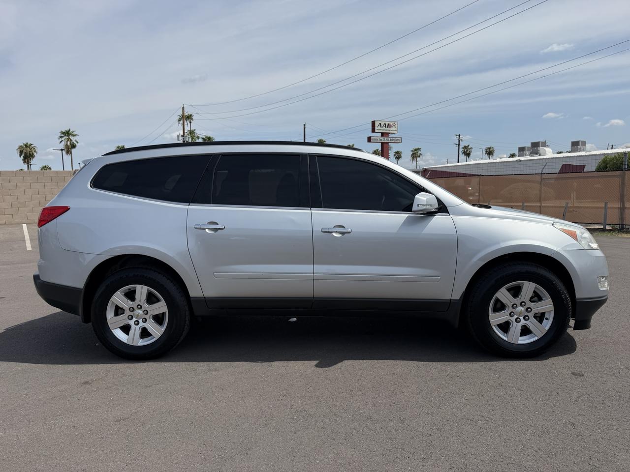 Chevrolet Traverse 2LT AWD 2012