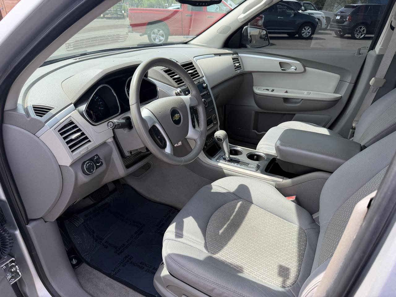 Chevrolet Traverse 2LT AWD 2012