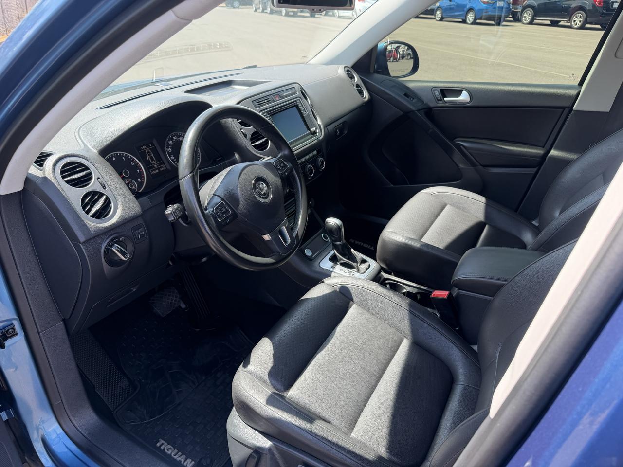 Volkswagen Tiguan S 2017