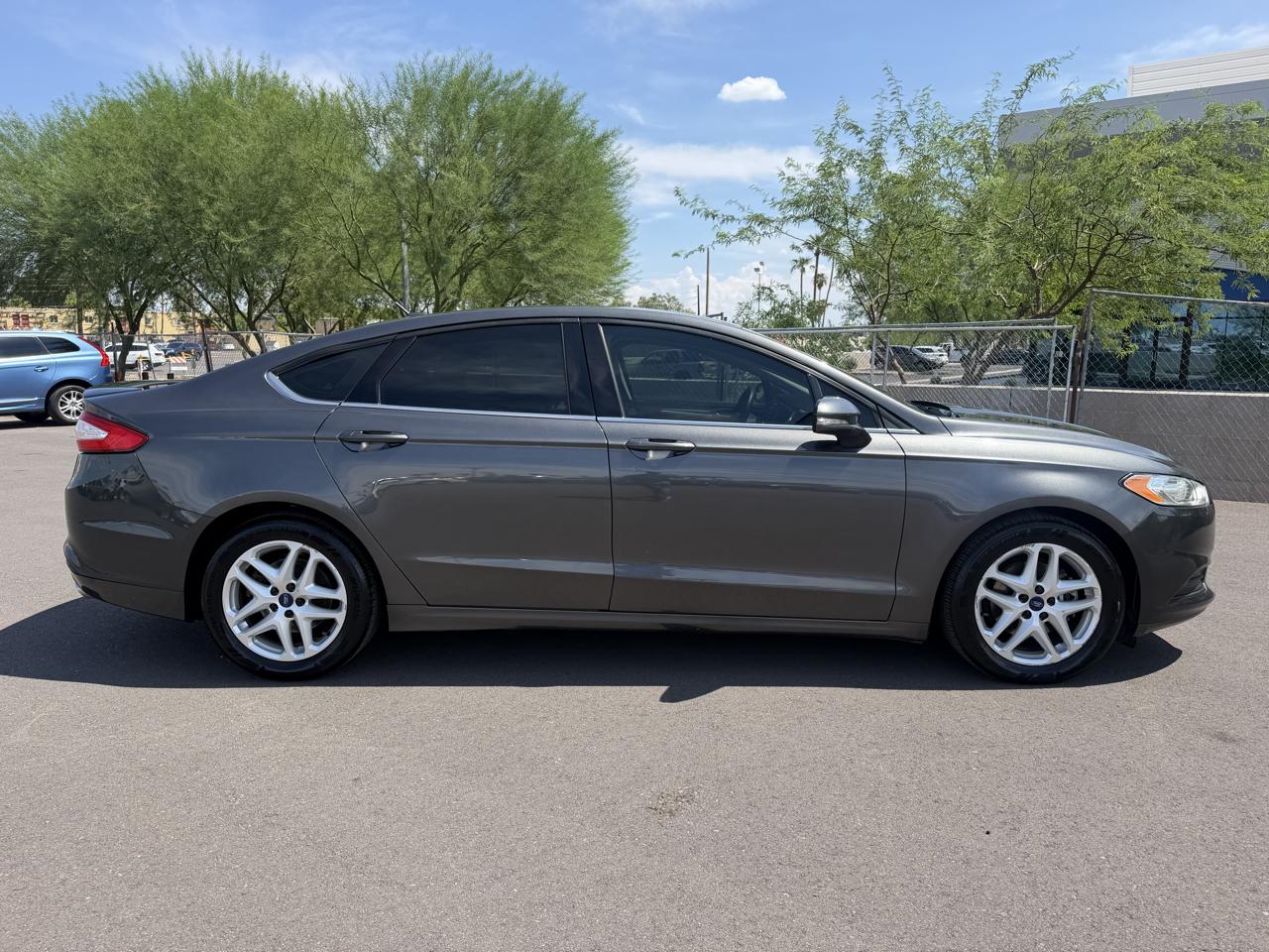 Ford Fusion SE 2015