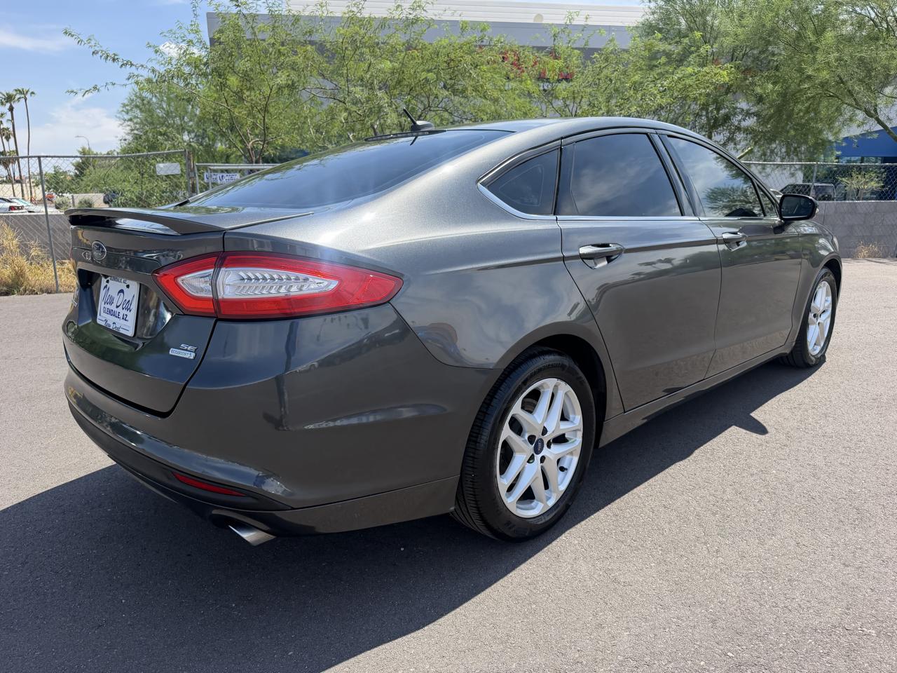 Ford Fusion SE 2015