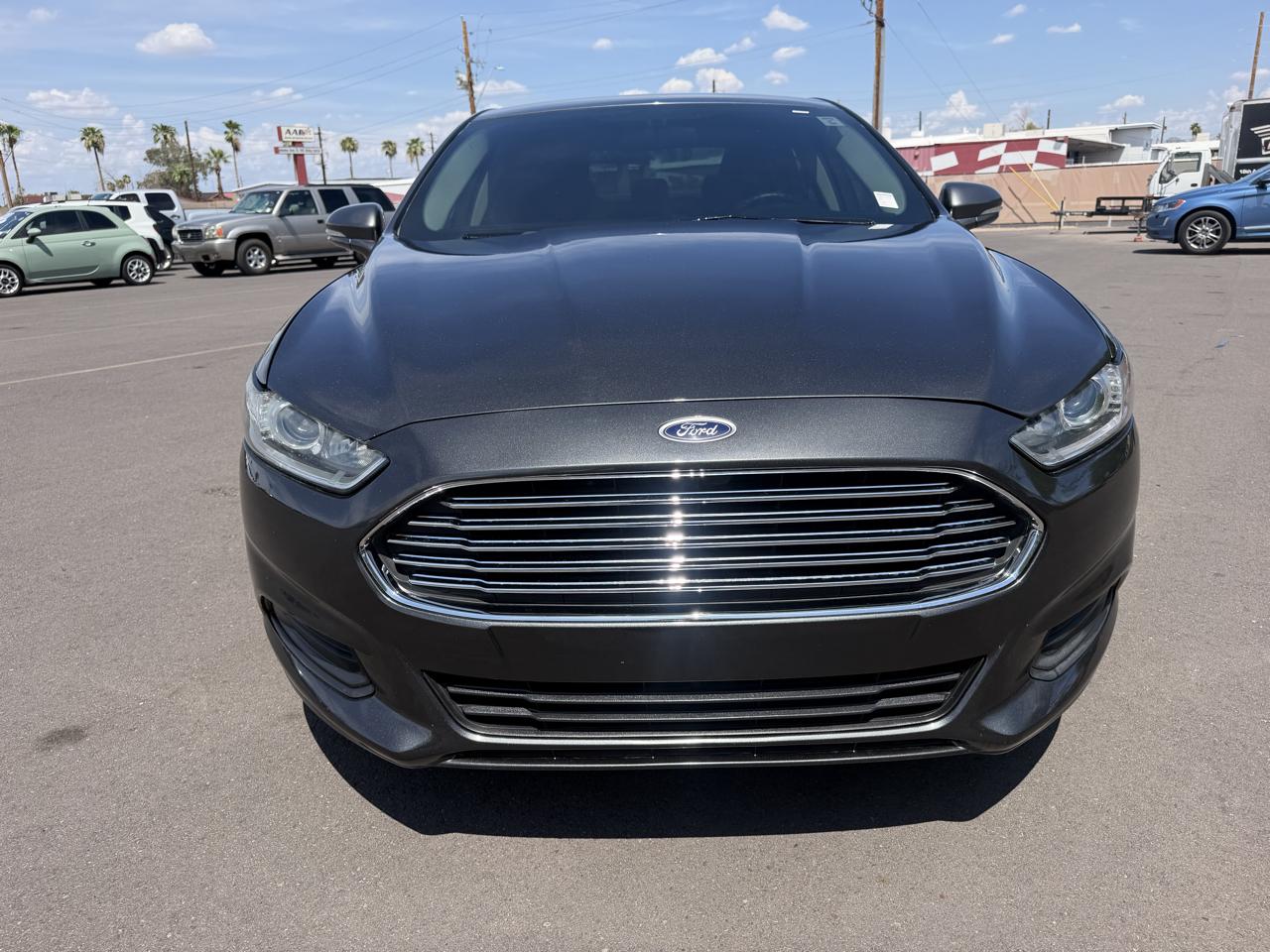 Ford Fusion SE 2015