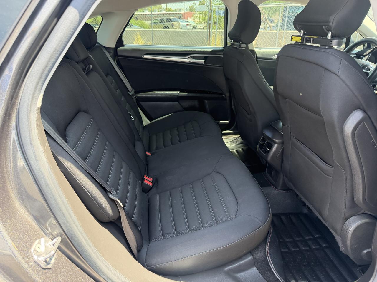 Ford Fusion SE 2015