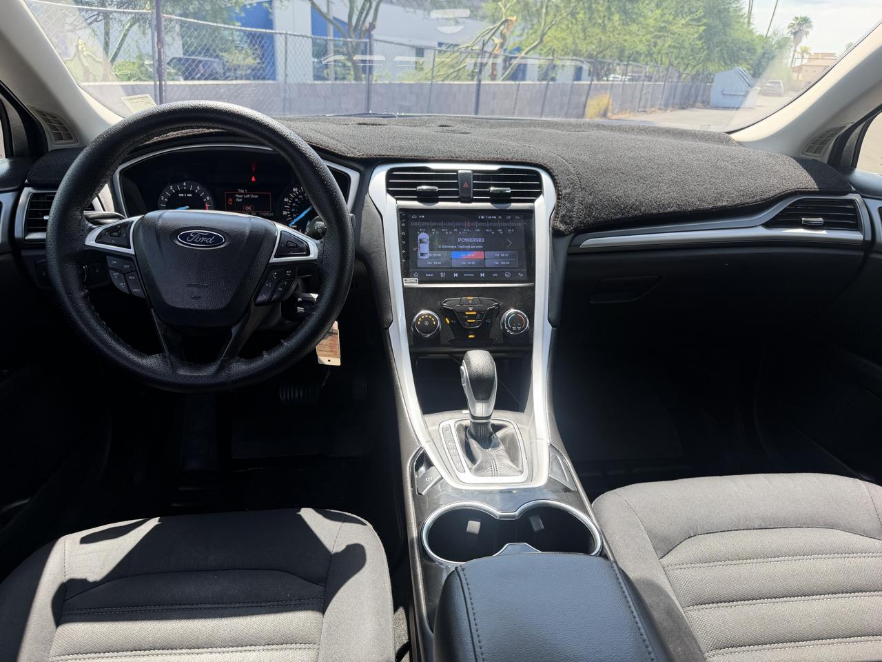 Ford Fusion SE 2015